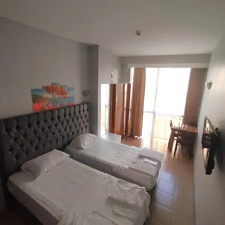 Hotel Woo