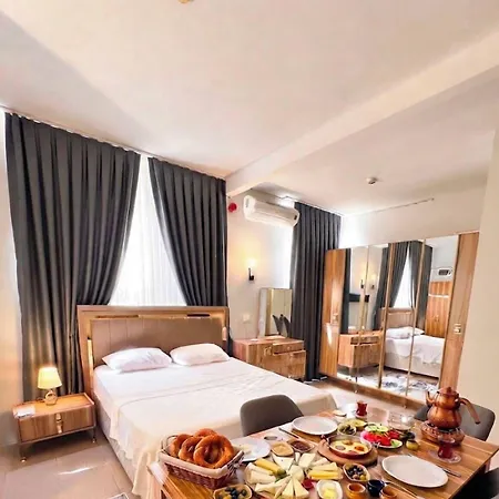 Woo Hotel 2*